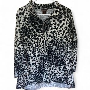 Black and White Leopard Print Pull Over With Zipper